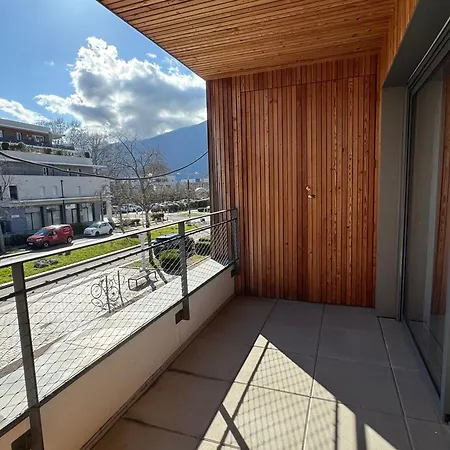 Spacieux T2 Avec Terrasses Et Garage, Animaux Bienvenus - Fr-1-555-111 Aix-les-Bains
